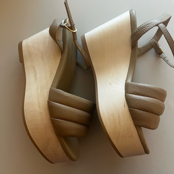 Beatrice Valenzuela Wedges (Sand color) - Picture 5 of 7